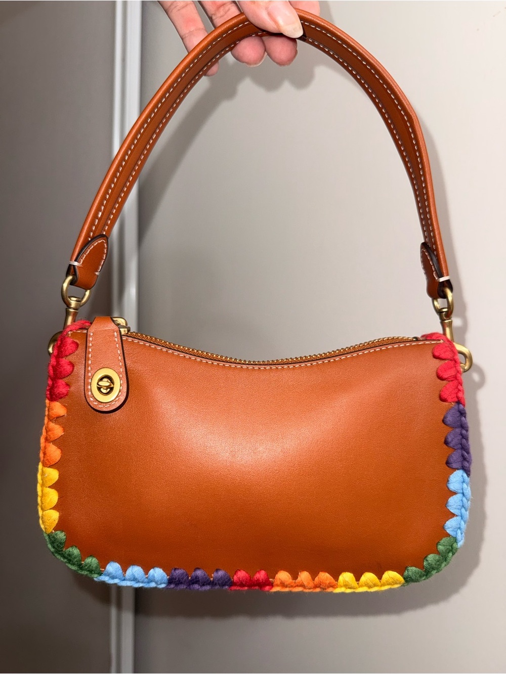 Coach Swinger Bag 20 With Rainbow Crochet